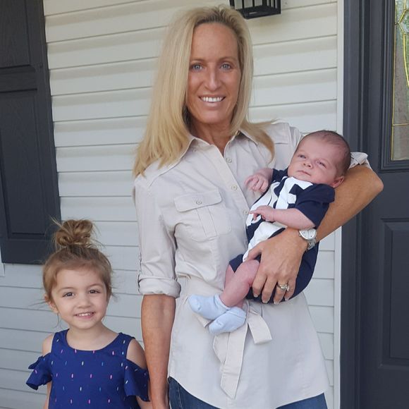 Meet your Posher, Sheila - Picture 1 of 1